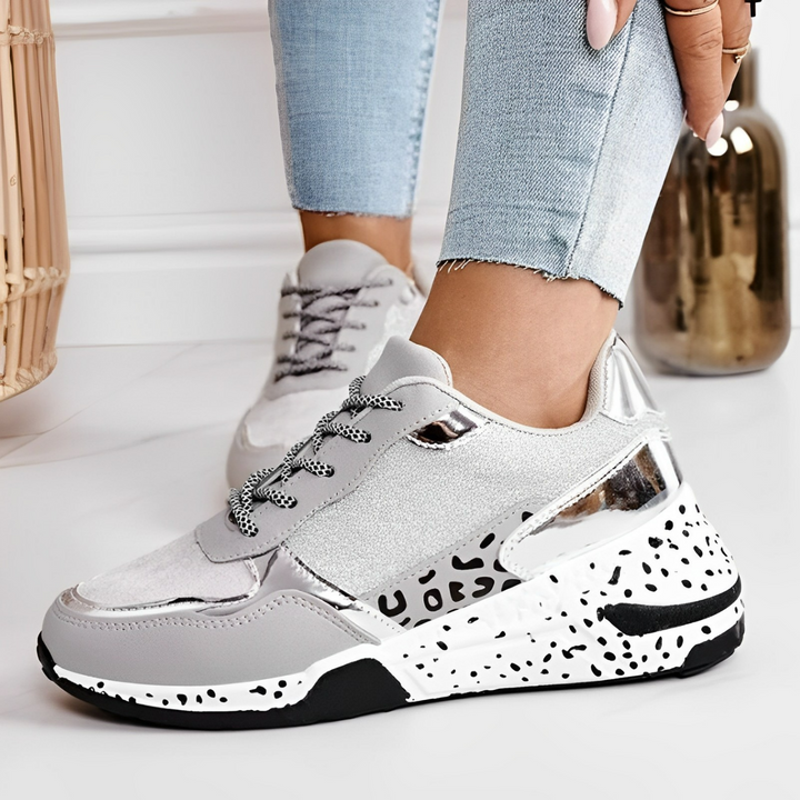 Consuelo | Zapatillas ortopédicas con cordones y suela gruesa