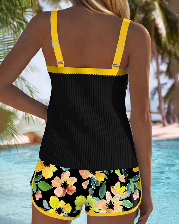 Coral | Tankini con Top Acanalado y Shorts Florale