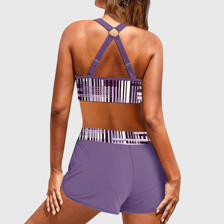 Sporty | Bikini Halter de Rayas con Shorts Deportivos