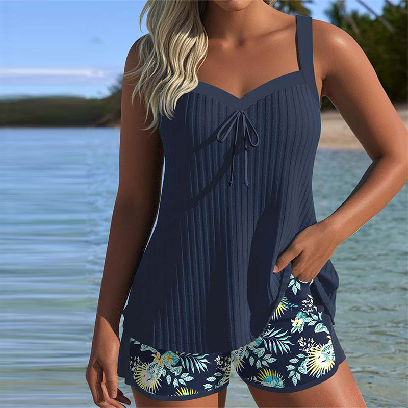 Carla | Tankini de Rayas con Pantalón Corto de Playa