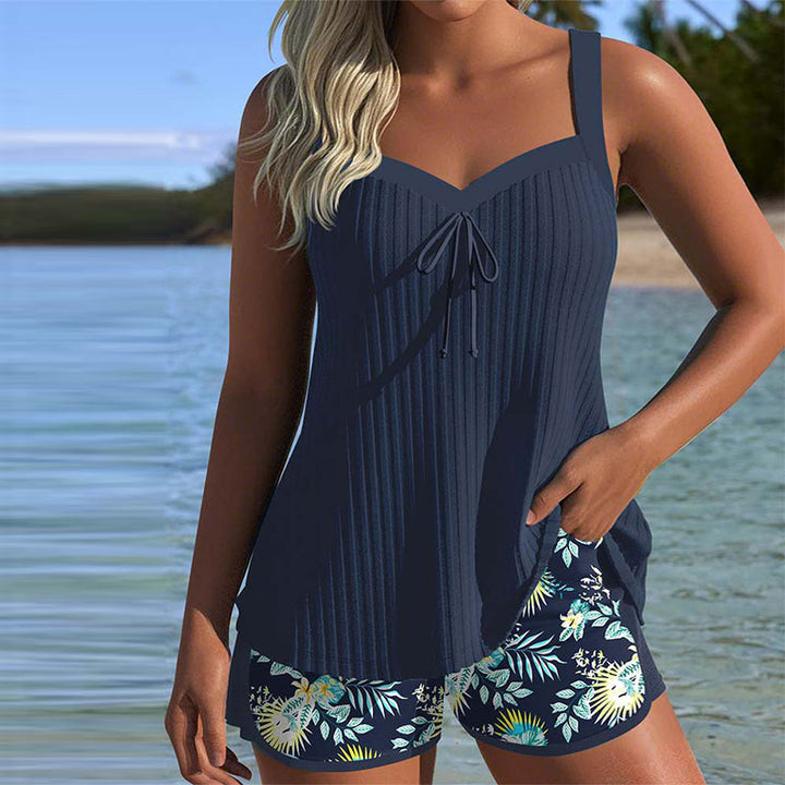 Carla | Tankini de Rayas con Pantalón Corto de Playa